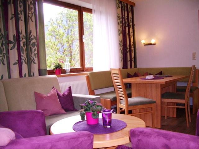 Haus Alpina Apartment Haeselgehr ภายนอก รูปภาพ