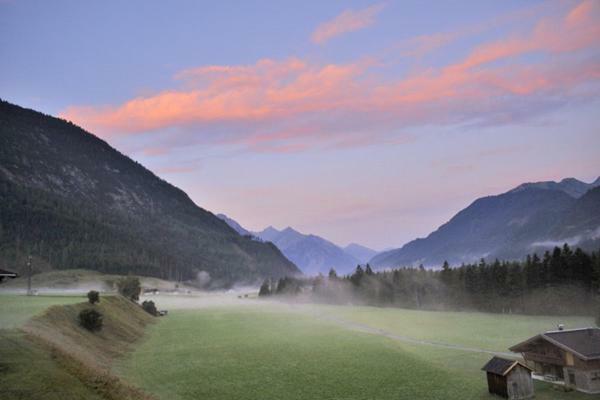 Haus Alpina Apartment Haeselgehr ภายนอก รูปภาพ