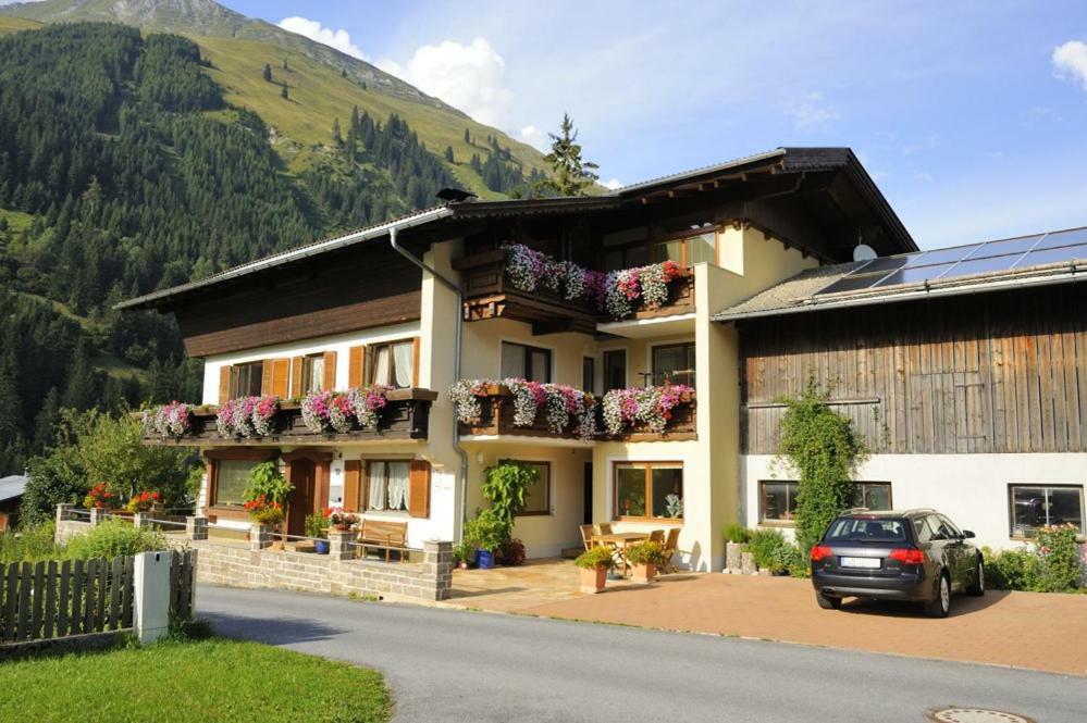 Haus Alpina Apartment Haeselgehr ภายนอก รูปภาพ