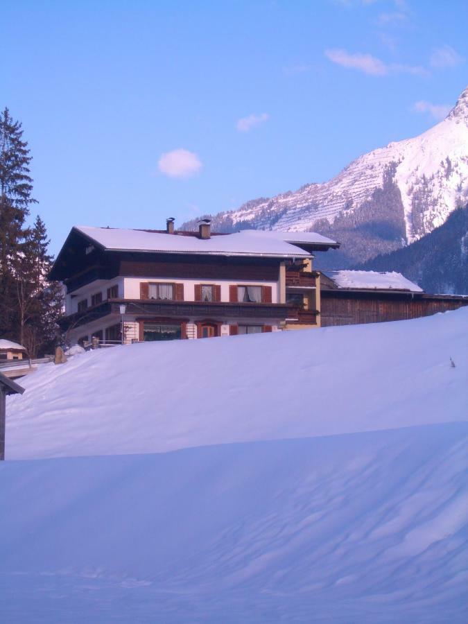 Haus Alpina Apartment Haeselgehr ภายนอก รูปภาพ