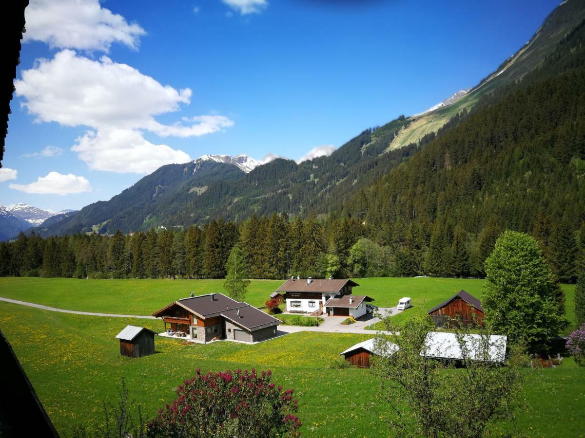 Haus Alpina Apartment Haeselgehr ภายนอก รูปภาพ